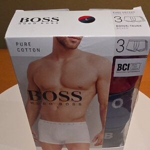 Hugo Boss Men's Boxer Trunks - White and Navy